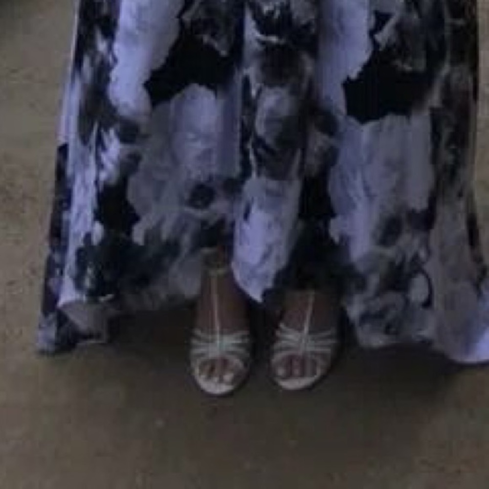 heels - Picture 2 of 2